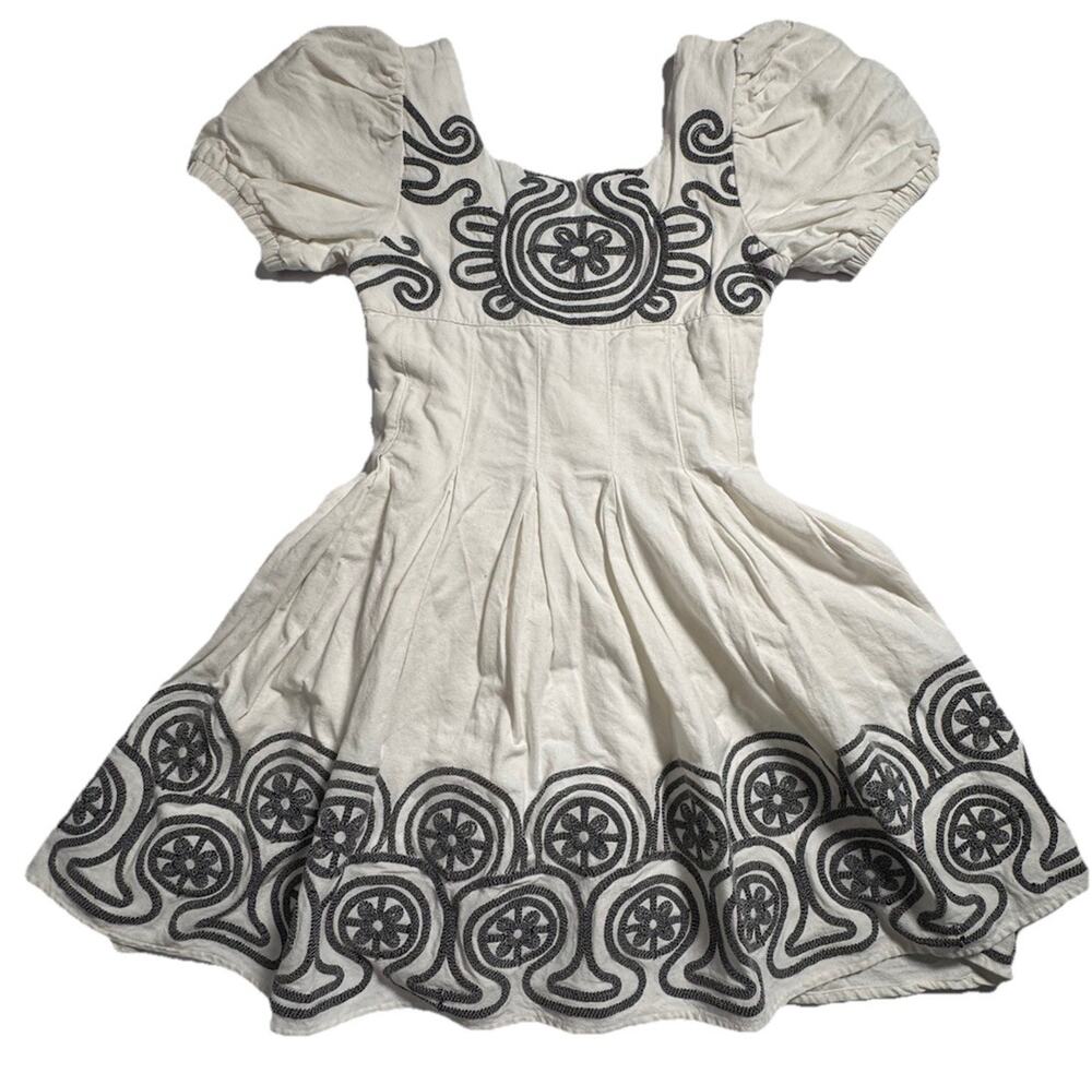 Habitual Girls White Embroidered Puff Sleeve Dress Size 7-8 Cotton